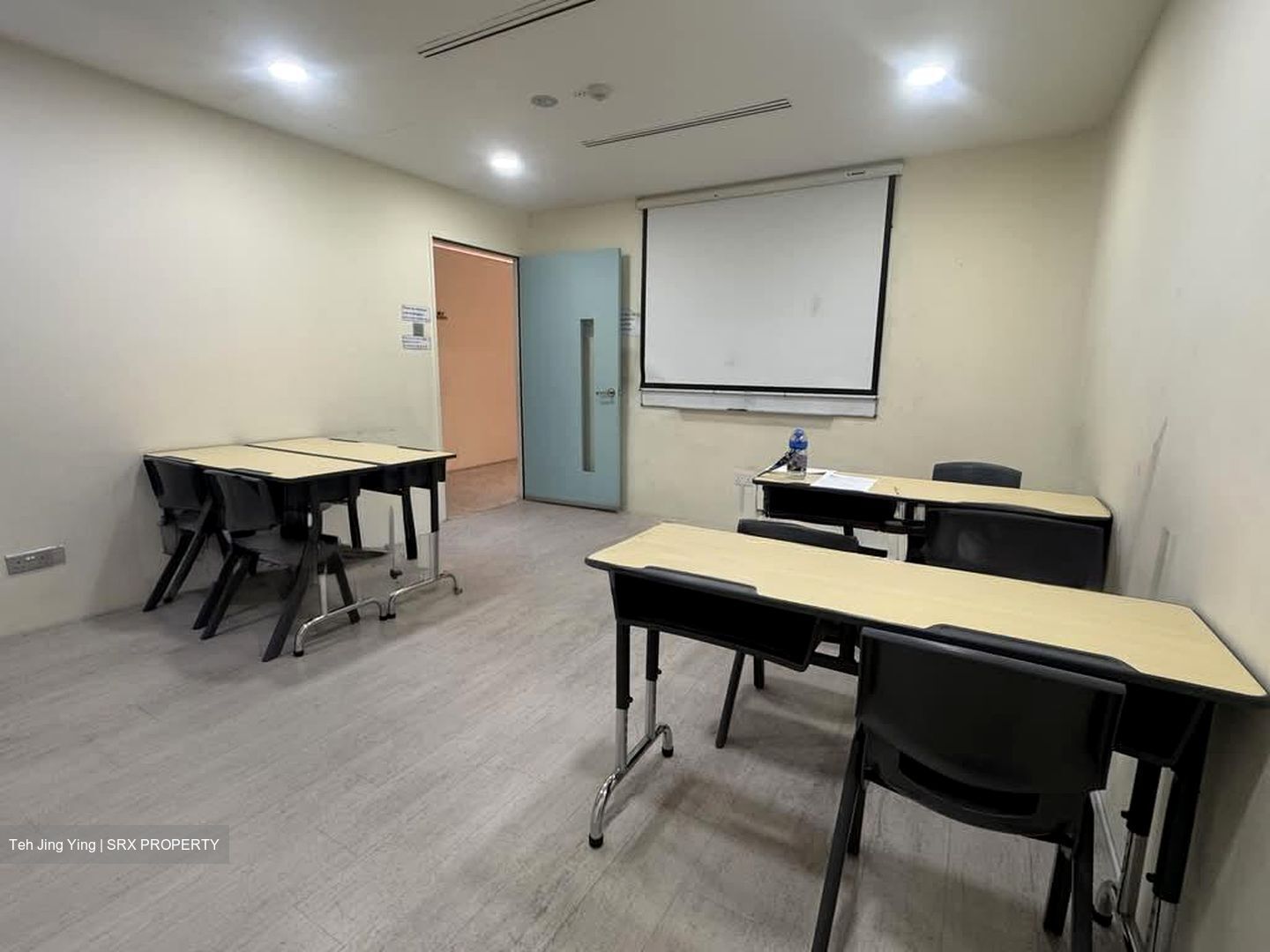 Chiat Hong Building (D7), Office #579589261